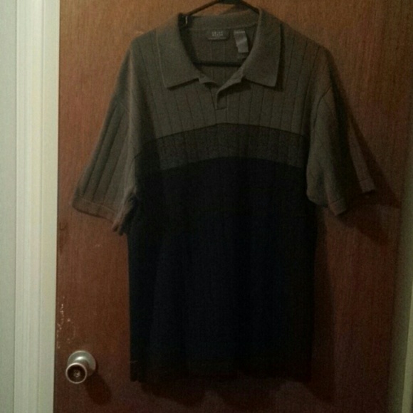 A  Casual Shirt - Picture 1 of 3